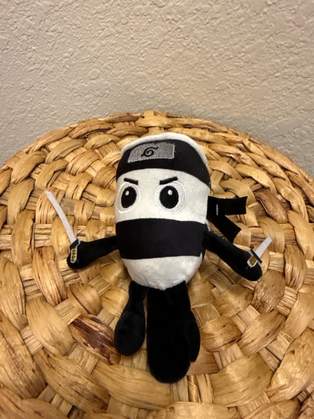 NWOT - Assassino Cappuccino Ninja Plush Toy snap on bracelet